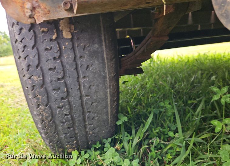 image for item EI3950 2005 PJ utility trailer