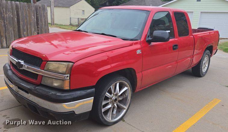 image for item EI4043 2005 Chevrolet  Silverado 1500 Ext. Cab pickup truck