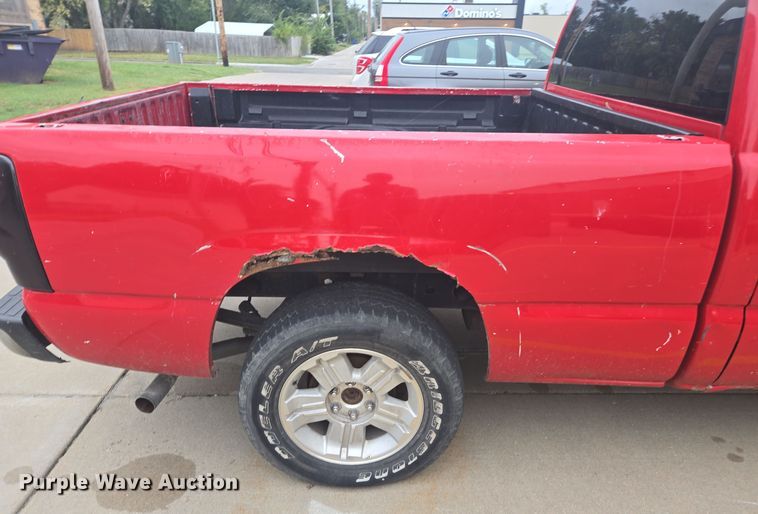 image for item EI4043 2005 Chevrolet  Silverado 1500 Ext. Cab pickup truck