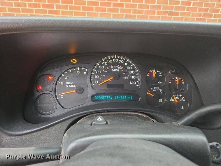 image for item EI4043 2005 Chevrolet  Silverado 1500 Ext. Cab pickup truck