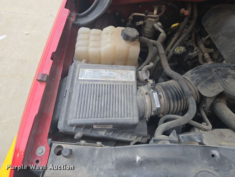 image for item EI4043 2005 Chevrolet  Silverado 1500 Ext. Cab pickup truck