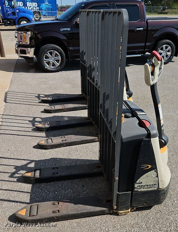 image for item EI8266 (3) Crown WP3035-45 pallet jacks