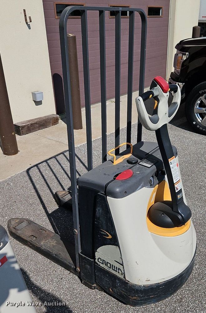 image for item EI8266 (3) Crown WP3035-45 pallet jacks