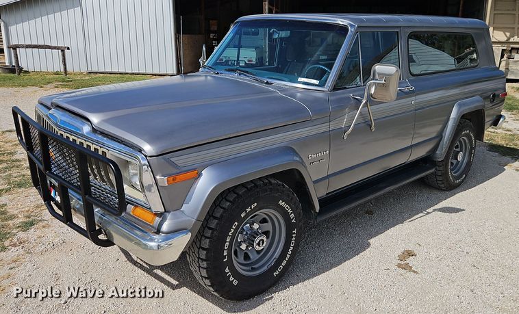 image for item EI8375 1982 Jeep Cherokee  SUV