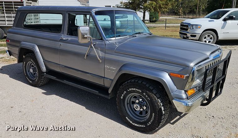 image for item EI8375 1982 Jeep Cherokee  SUV