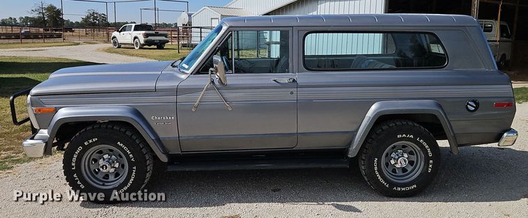 image for item EI8375 1982 Jeep Cherokee  SUV