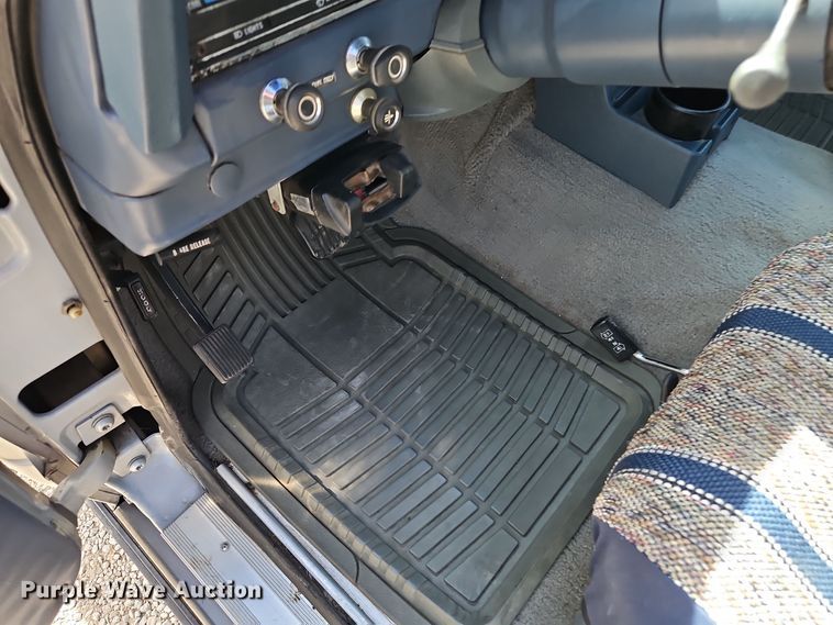 image for item EI8375 1982 Jeep Cherokee  SUV