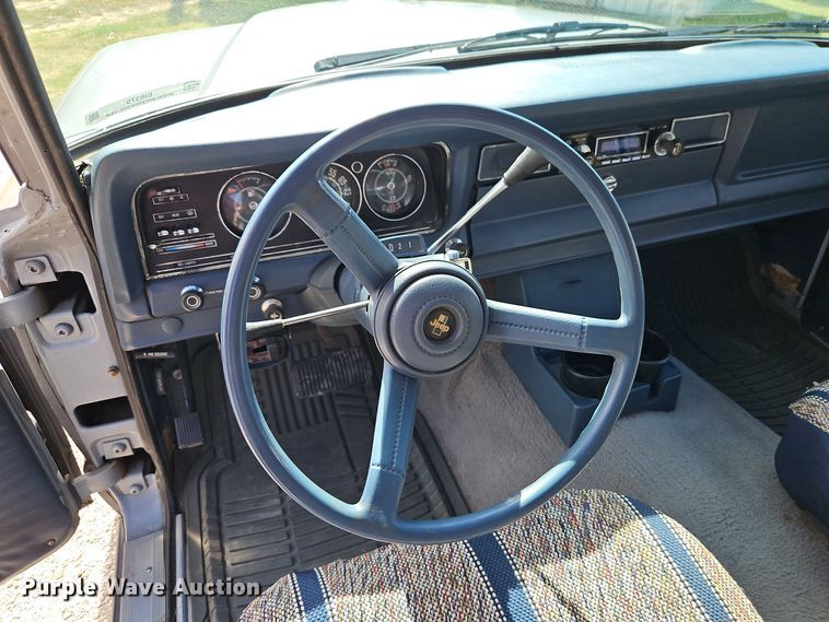 image for item EI8375 1982 Jeep Cherokee  SUV