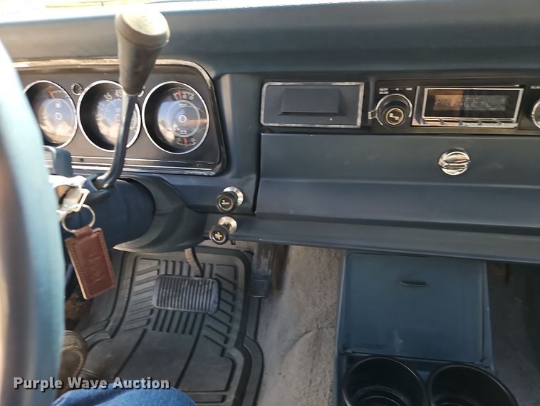 image for item EI8375 1982 Jeep Cherokee  SUV