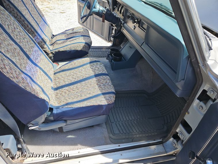 image for item EI8375 1982 Jeep Cherokee  SUV