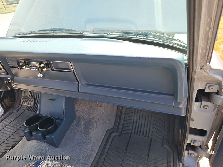 image for item EI8375 1982 Jeep Cherokee  SUV