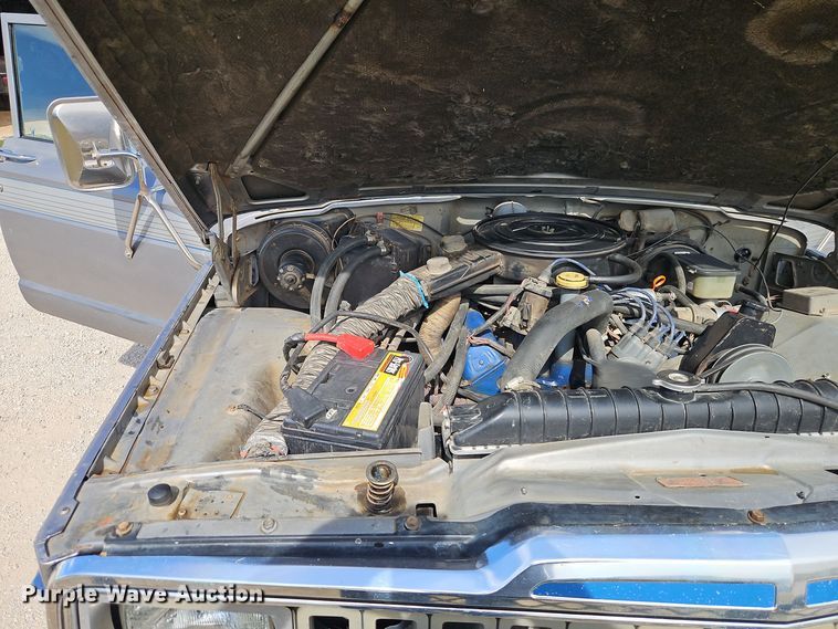 image for item EI8375 1982 Jeep Cherokee  SUV