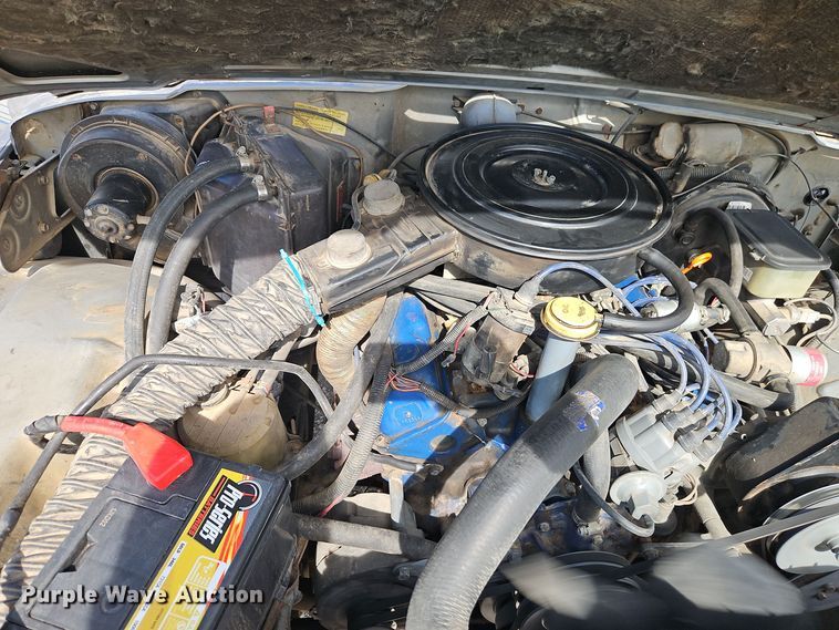 image for item EI8375 1982 Jeep Cherokee  SUV