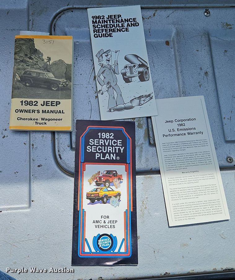 image for item EI8375 1982 Jeep Cherokee  SUV