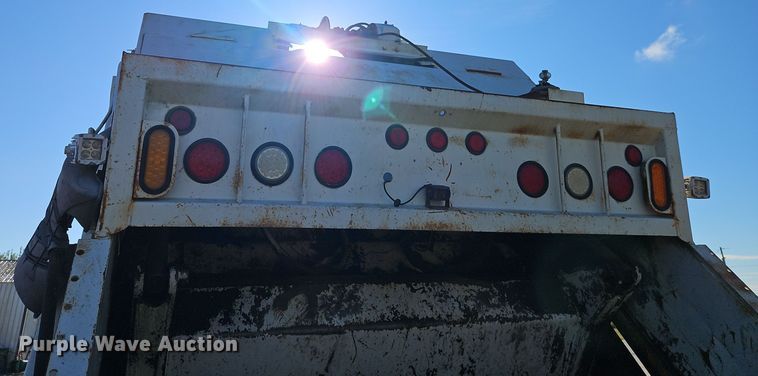 image for item EI8377 2008 International  7400 refuse truck