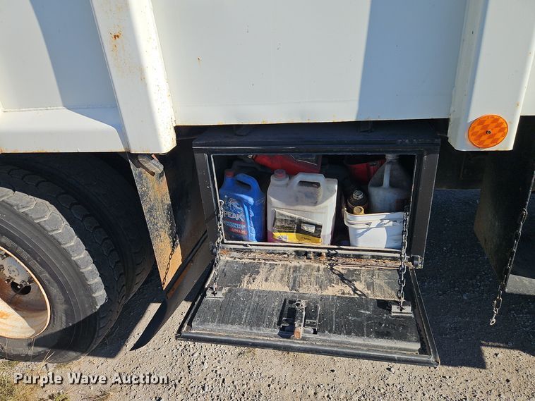 image for item EI8377 2008 International  7400 refuse truck