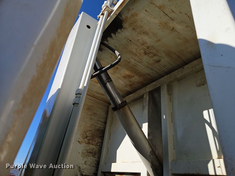 image for item EI8377 2008 International  7400 refuse truck