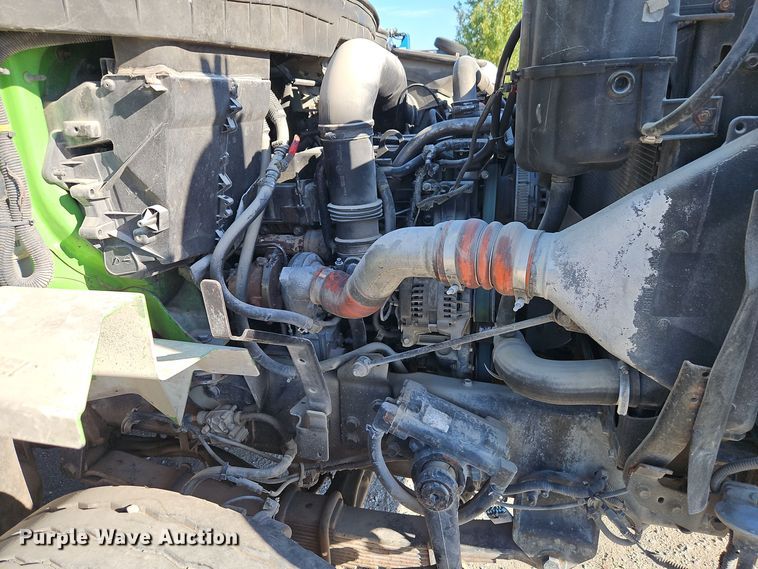 image for item EI8377 2008 International  7400 refuse truck