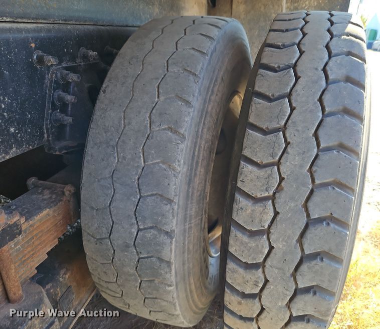 image for item EI8377 2008 International  7400 refuse truck