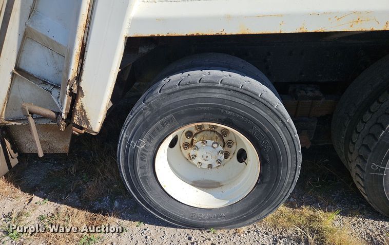 image for item EI8377 2008 International  7400 refuse truck