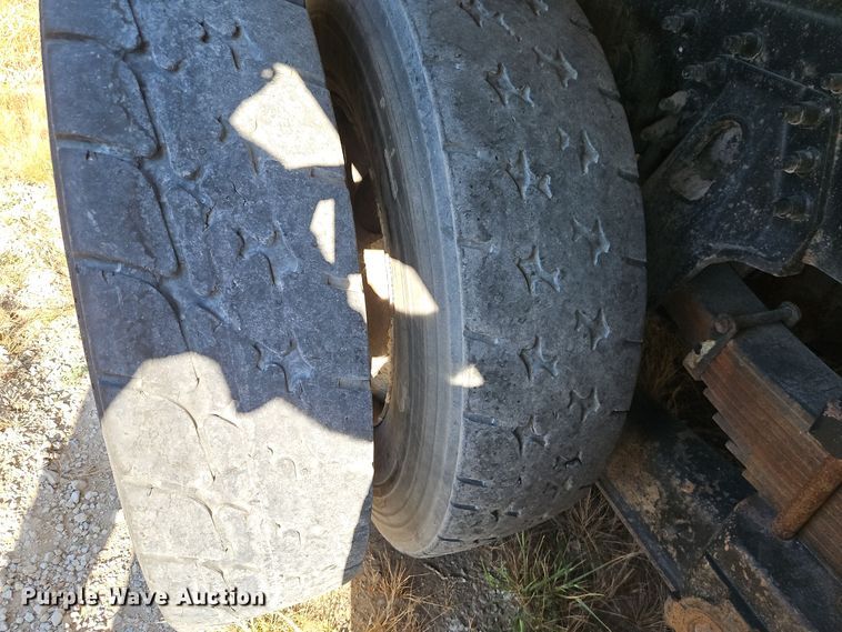 image for item EI8377 2008 International  7400 refuse truck