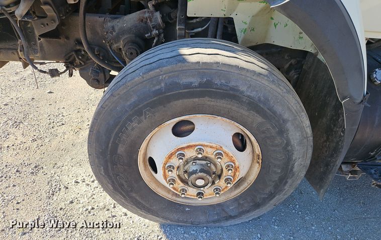 image for item EI8377 2008 International  7400 refuse truck