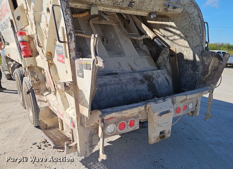 image for item EI8378 2013 Freightliner  M2 refuse truck