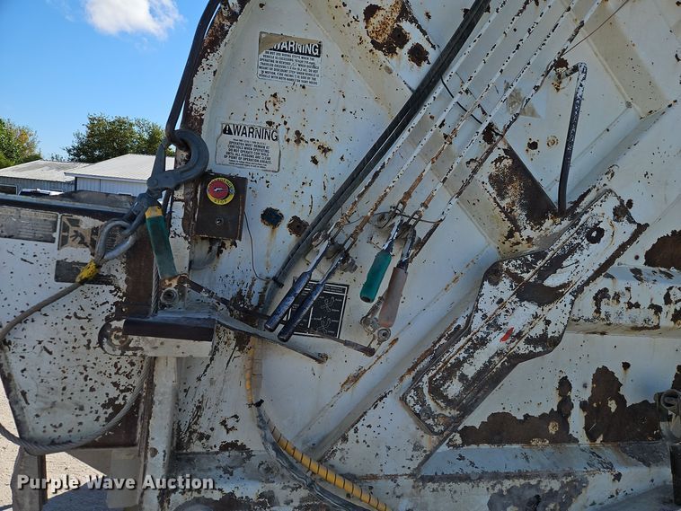 image for item EI8378 2013 Freightliner  M2 refuse truck