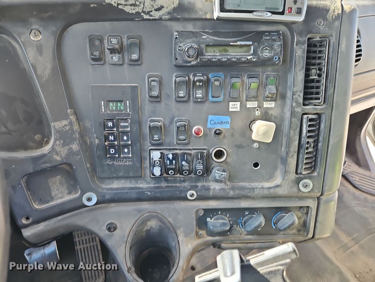 image for item EI8378 2013 Freightliner  M2 refuse truck