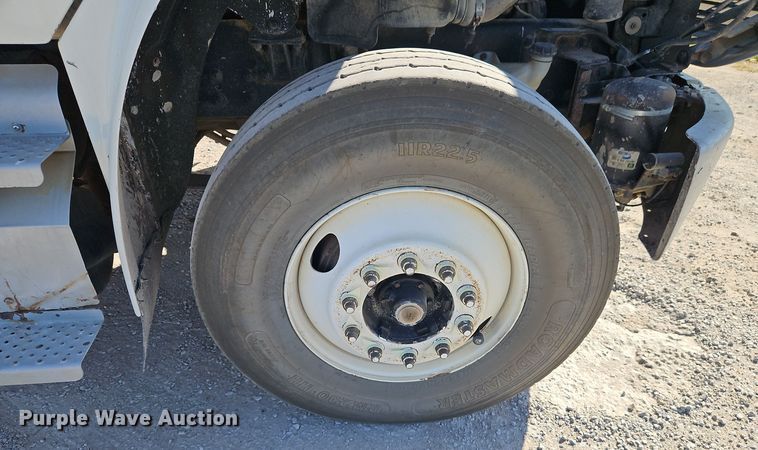 image for item EI8378 2013 Freightliner  M2 refuse truck