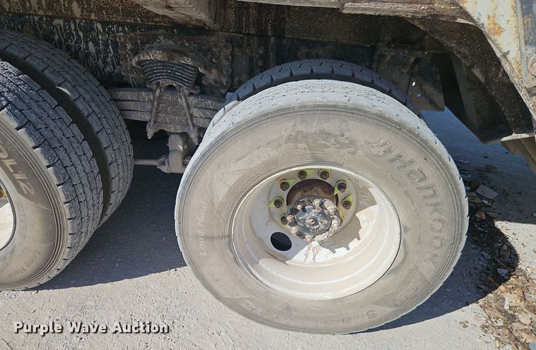 image for item EI8378 2013 Freightliner  M2 refuse truck