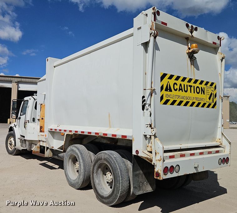 image for item EI8379 2005 Freightliner  M2 refuse truck