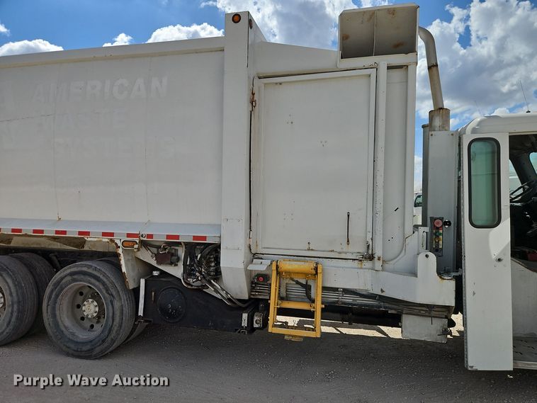 image for item EI8379 2005 Freightliner  M2 refuse truck