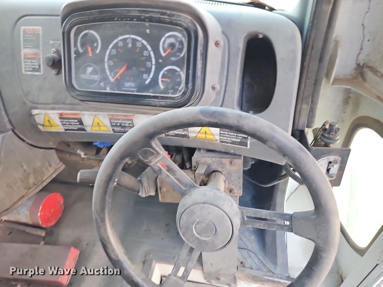 image for item EI8379 2005 Freightliner  M2 refuse truck