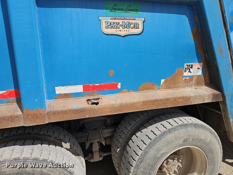 image for item EI8380 2006 Sterling  L9500 refuse truck