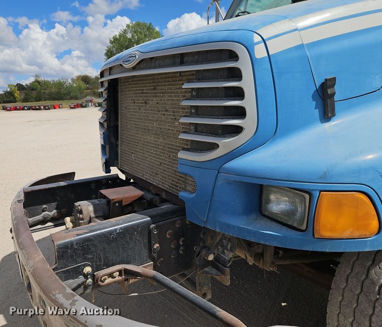 image for item EI8380 2006 Sterling  L9500 refuse truck