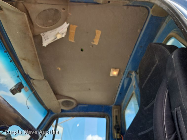 image for item EI8380 2006 Sterling  L9500 refuse truck