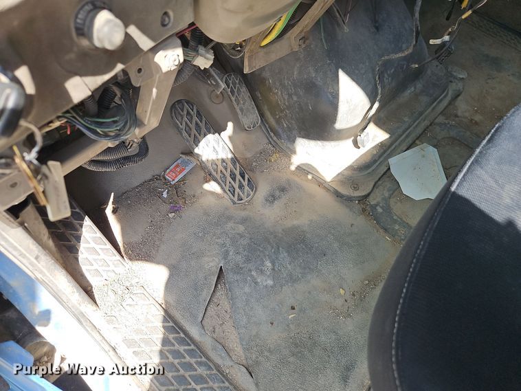 image for item EI8380 2006 Sterling  L9500 refuse truck