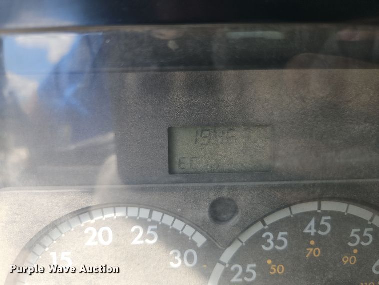 image for item EI8380 2006 Sterling  L9500 refuse truck