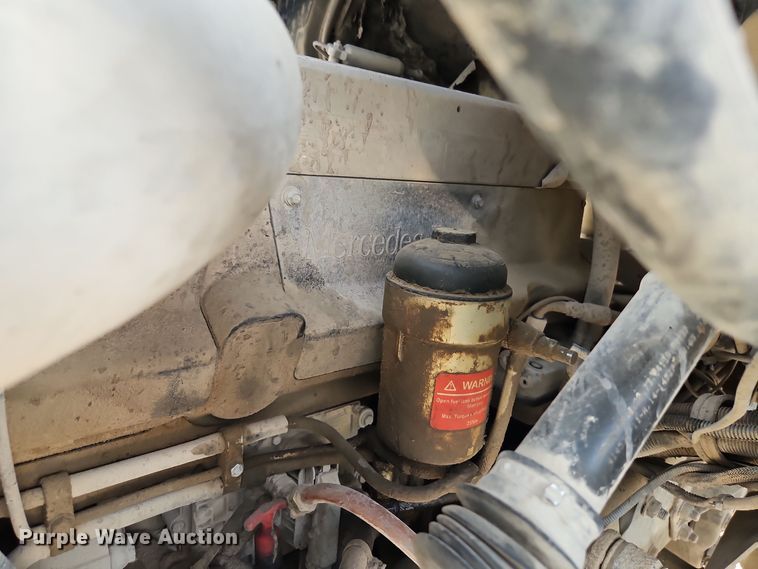 image for item EI8380 2006 Sterling  L9500 refuse truck