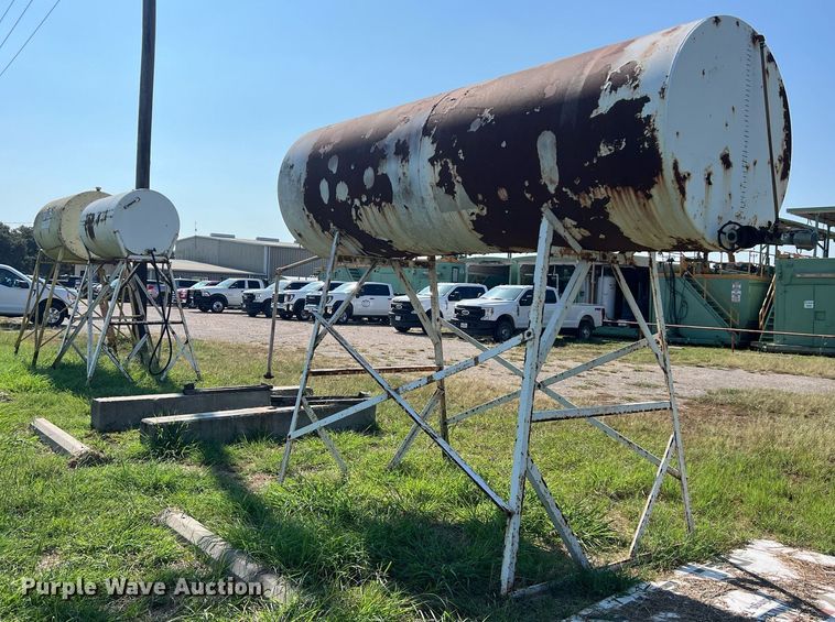 image for item EJ3011 (3) fuel tanks with stands