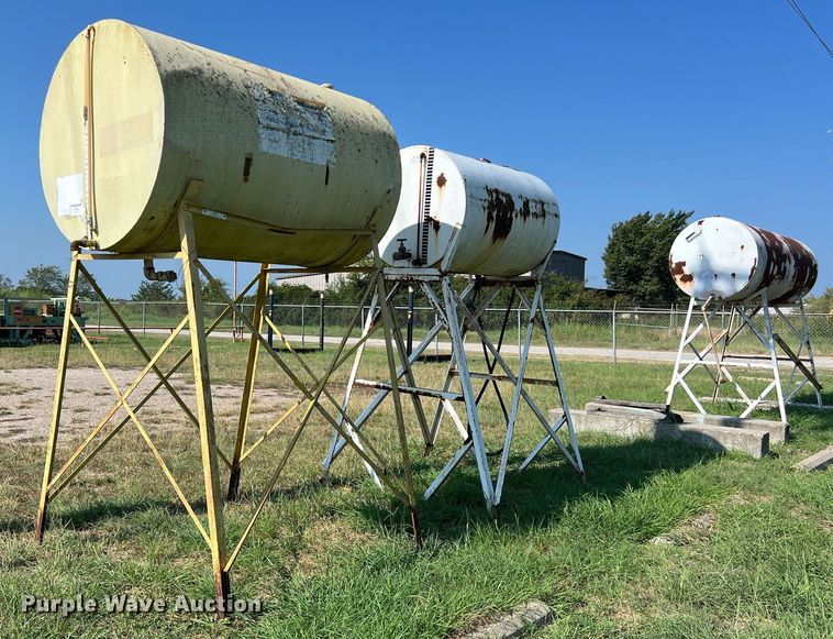 image for item EJ3011 (3) fuel tanks with stands