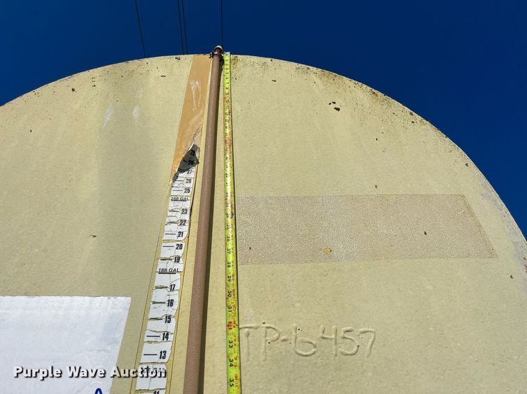 image for item EJ3011 (3) fuel tanks with stands