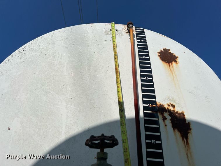 image for item EJ3011 (3) fuel tanks with stands