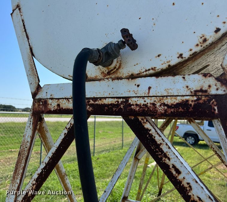 image for item EJ3011 (3) fuel tanks with stands