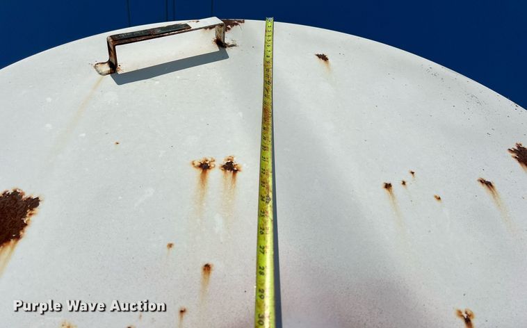 image for item EJ3011 (3) fuel tanks with stands