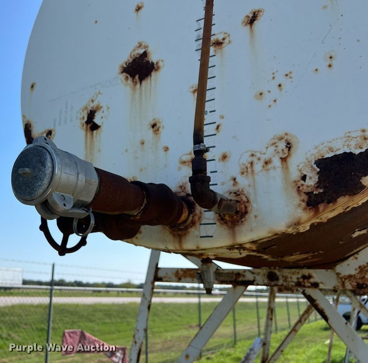 image for item EJ3011 (3) fuel tanks with stands