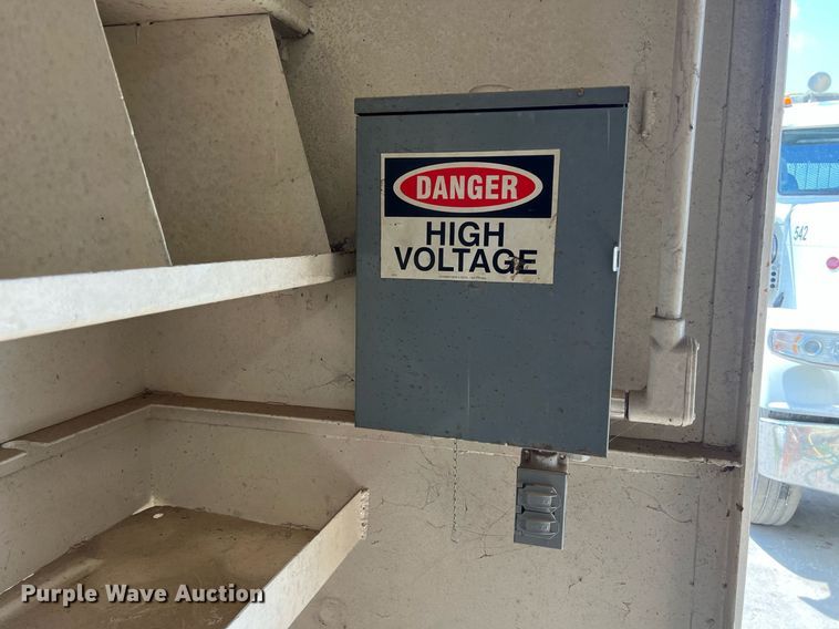 image for item EJ3014 Skid mounted storage container