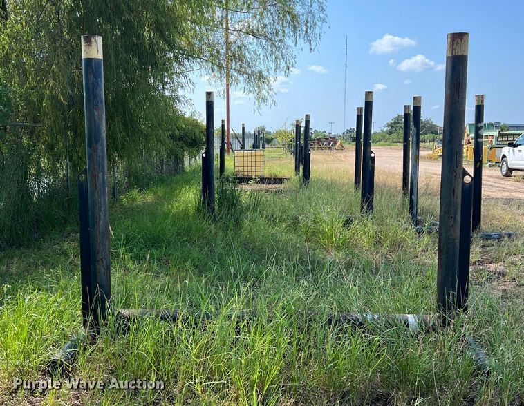 image for item EJ3016 (8) pipe racks