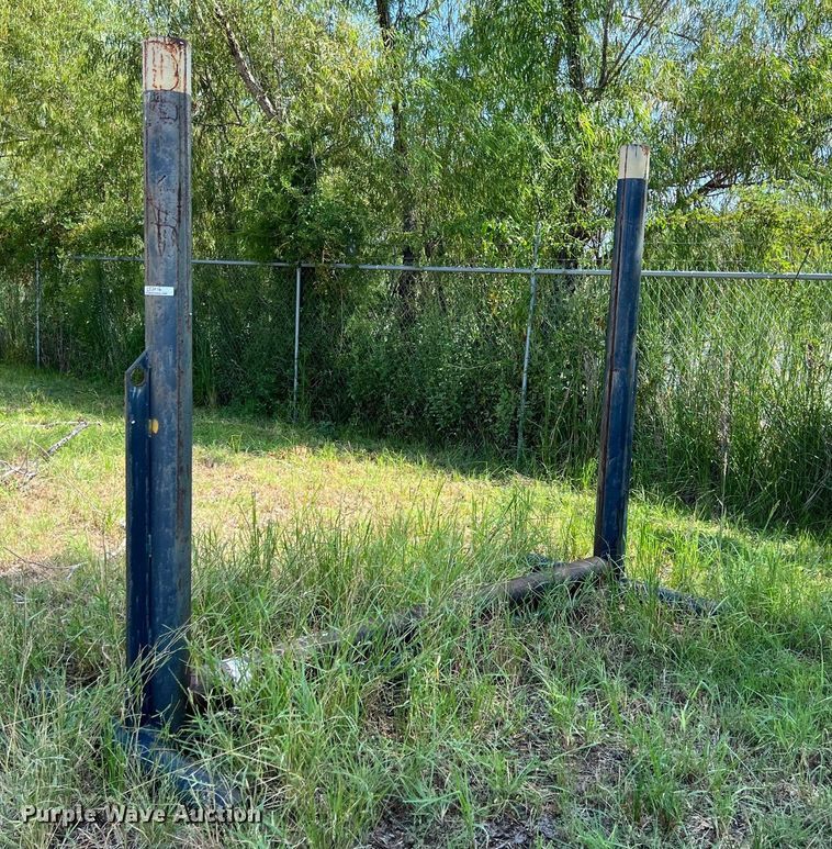 image for item EJ3016 (8) pipe racks